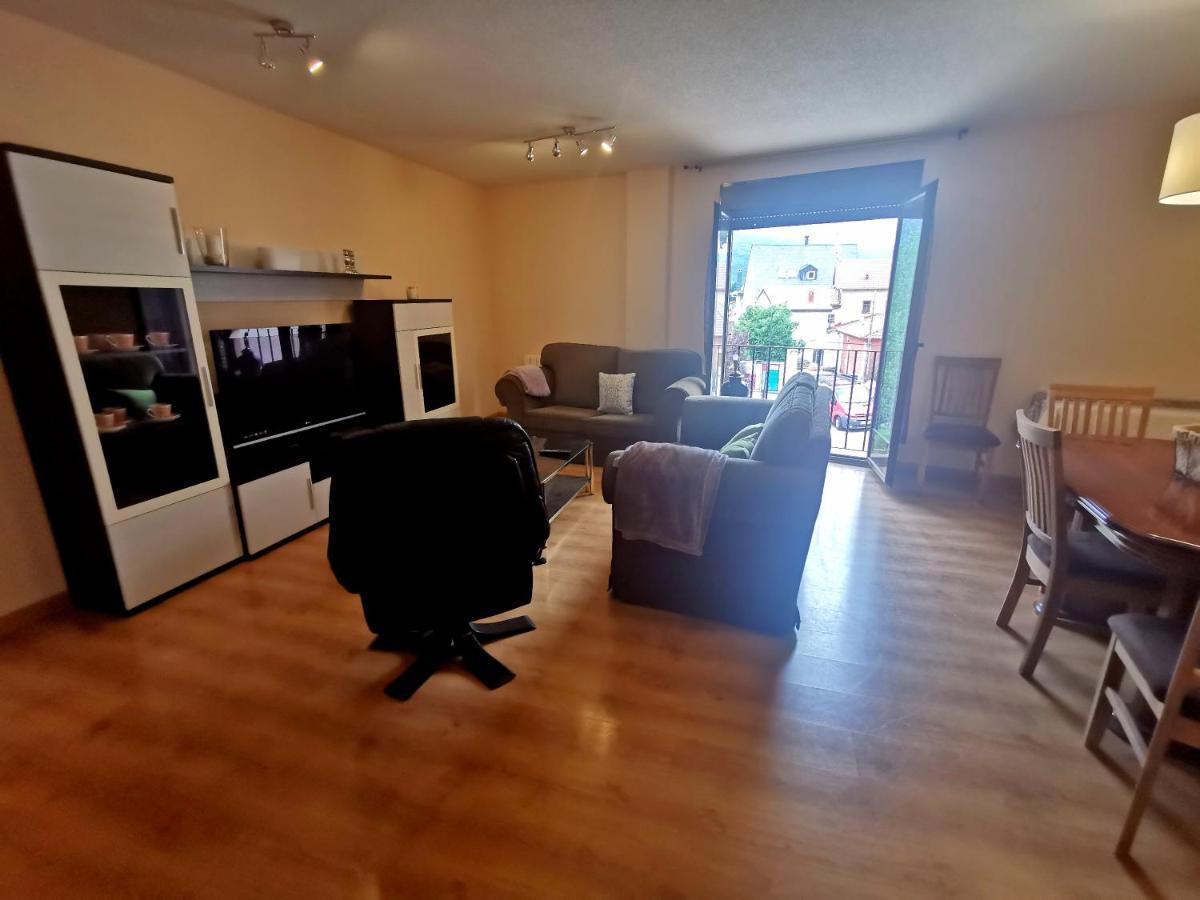 Apartamento en el centro - Riaza Vacacional Exterior foto